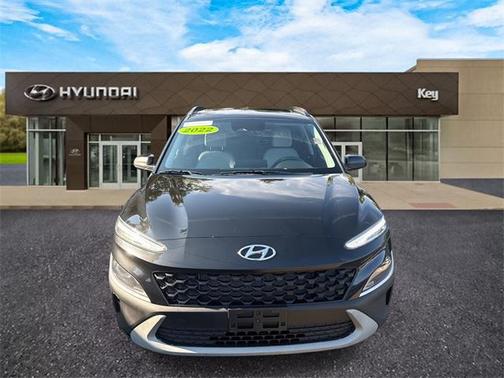 2022 Hyundai KONA SEL