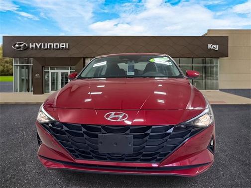 2023 Hyundai ELANTRA SE