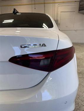 2022 Alfa Romeo Giulia Veloce