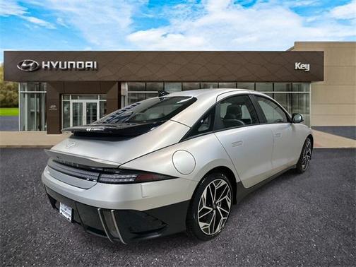 2025 Hyundai IONIQ 6 SEL