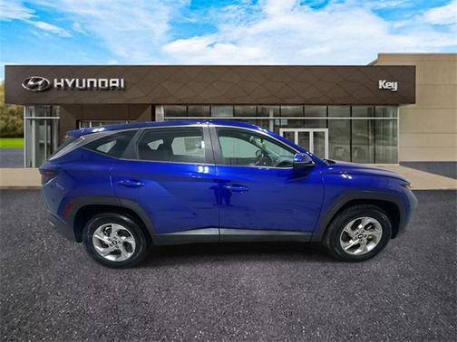 2022 Hyundai TUCSON SE