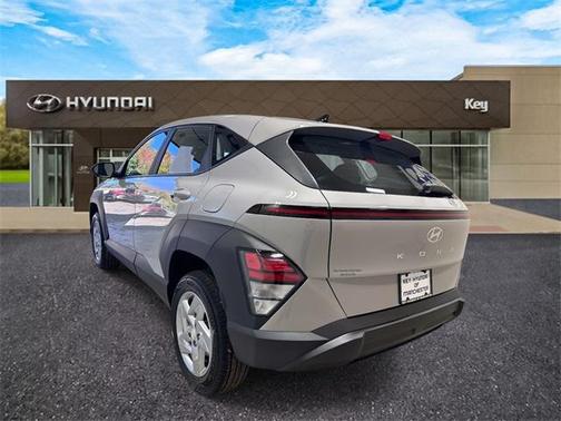 2026 Hyundai KONA SE