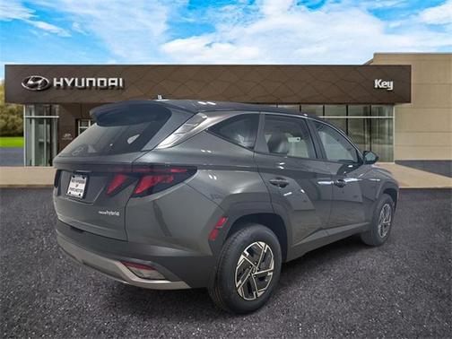 2026 Hyundai TUCSON Hybrid Blue SE