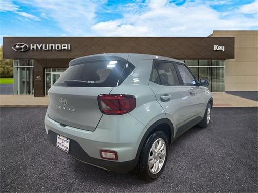 2026 Hyundai VENUE SE