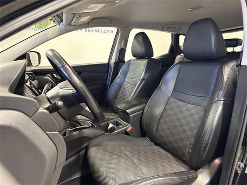 2022 Nissan Rogue Sport SV