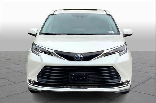 2021 Toyota Sienna XLE