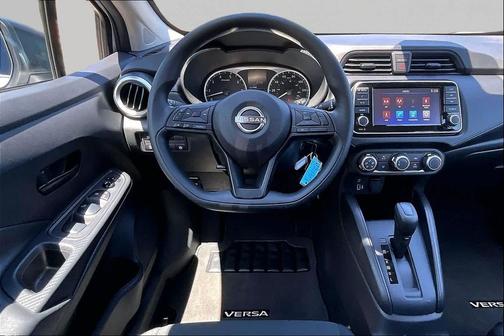 Brilliant Silver Metallic 2024 Nissan Versa 1.6 S