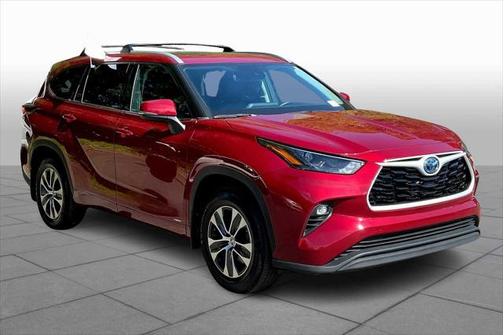 2022 Toyota Highlander Hybrid XLE