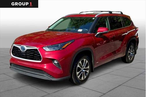 2022 Toyota Highlander Hybrid XLE