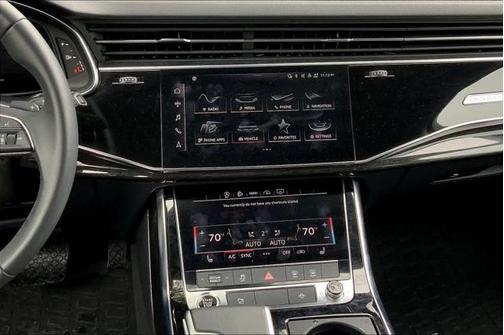 2024 Audi Q7 45 Premium Plus
