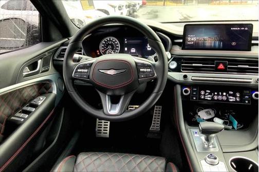 2025 Genesis G70 3.3T RWD Sport Advanced