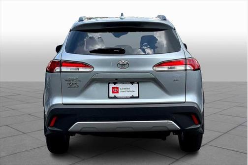 2024 Toyota Corolla Cross LE