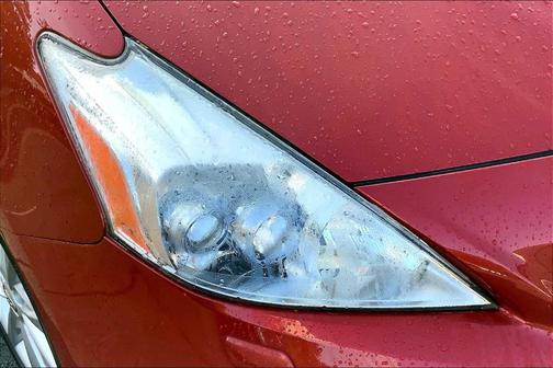 2013 Toyota Prius v Five