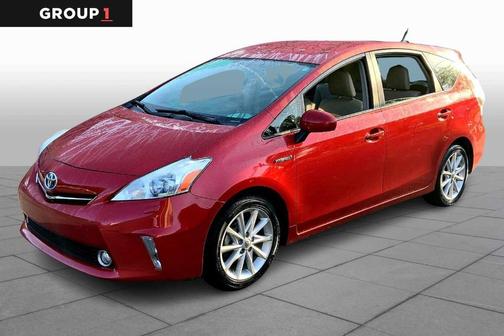 2013 Toyota Prius v Five