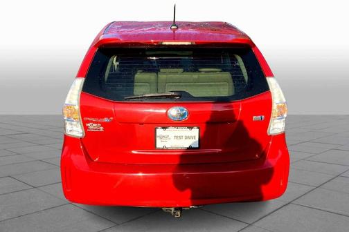 2013 Toyota Prius v Five