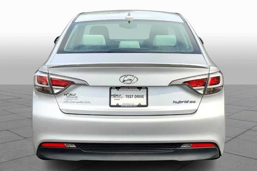 2016 Hyundai SONATA Hybrid SE