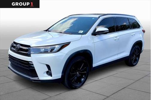 2019 Toyota Highlander SE