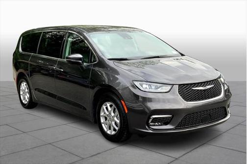 2023 Chrysler Pacifica Touring-L