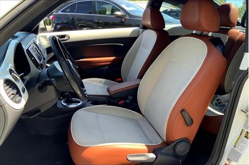2016 Volkswagen Beetle 1.8T Classic