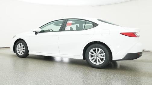 Ice Cap 2026 Toyota Camry LE