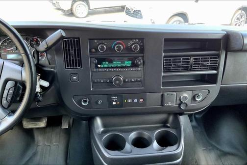 2022 Chevrolet Express 3500 LS