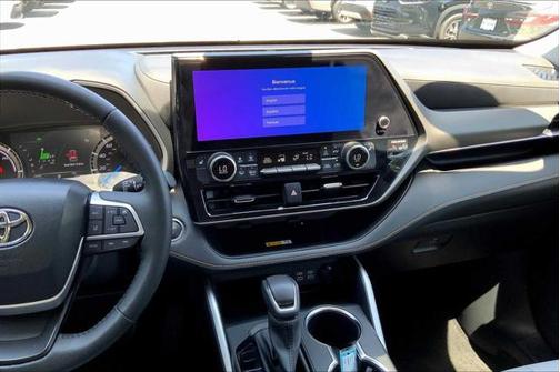 2023 Toyota Highlander Hybrid XLE