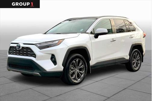 2024 Toyota RAV4 Hybrid SE