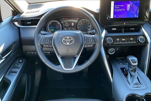 Ruby Flare Pearl 2024 Toyota Venza LE