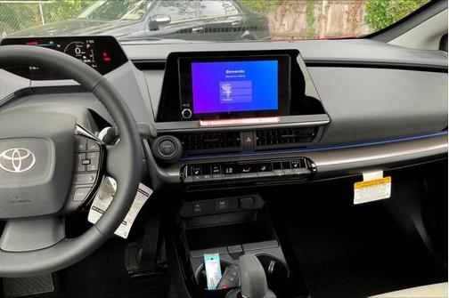 2025 Toyota Prius XLE