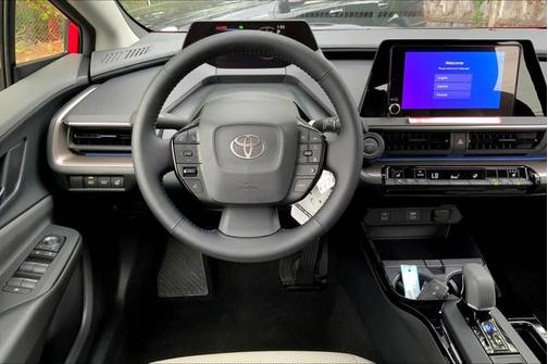 2025 Toyota Prius XLE