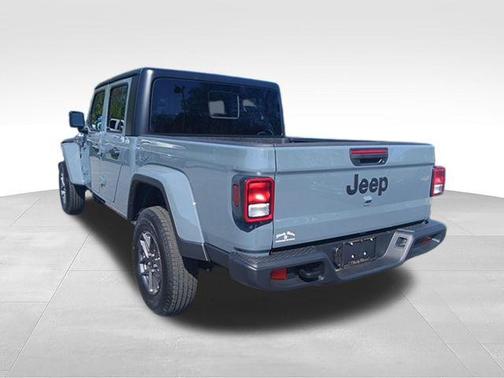 Anvil Clearcoat 2026 Jeep Gladiator Sport S