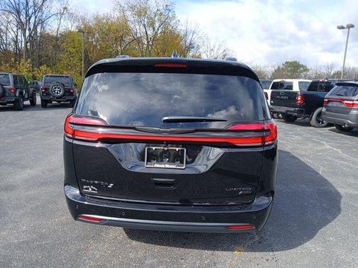 Pxj 2026 Chrysler Pacifica Limited