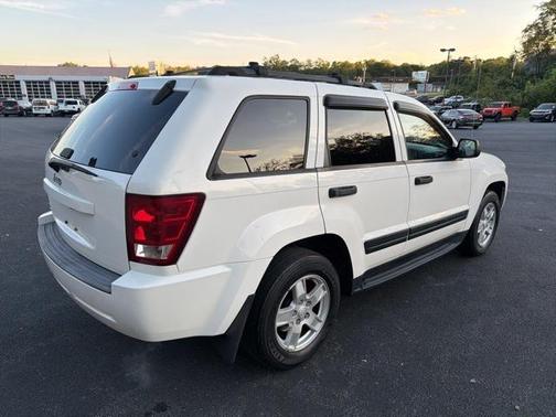 2006 Jeep Grand Cherokee Laredo
