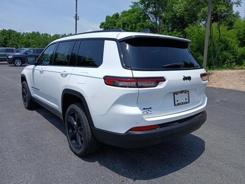 2025 Jeep Grand Cherokee L Altitude