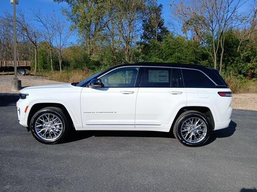 2025 Jeep Grand Cherokee Summit