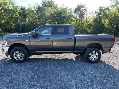 2025 RAM 2500 Big Horn Crew Cab 4x4 6'4' Box