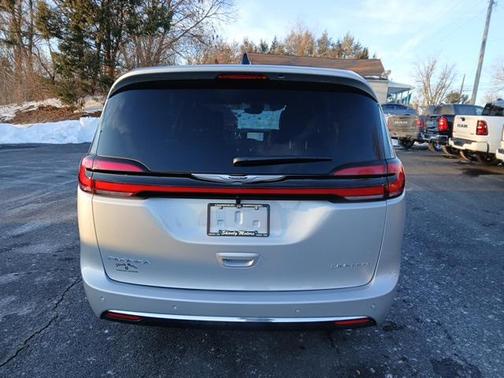 2026 Chrysler Pacifica Limited