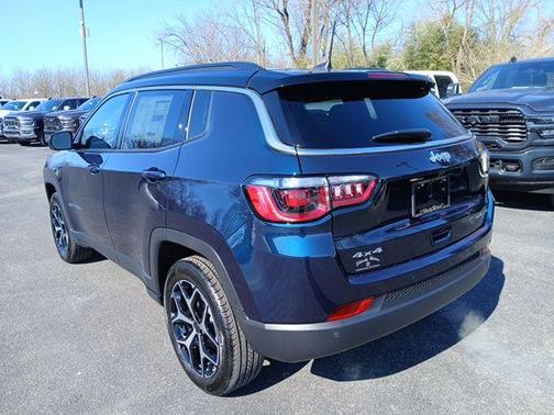 Fathom Blue Pearl Coat 2026 Jeep Compass Limited