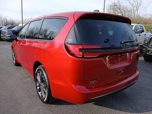 2026 Chrysler Pacifica L