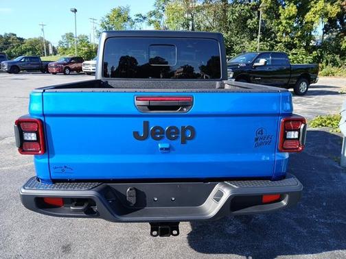 2025 Jeep Gladiator Willys