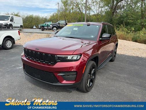 2022 Jeep Grand Cherokee Altitude