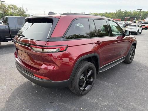 2022 Jeep Grand Cherokee Altitude