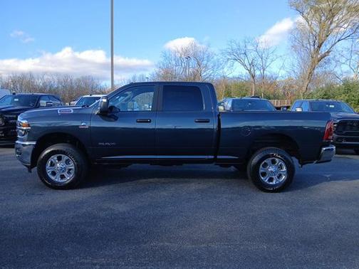 2025 RAM 2500 Big Horn Crew Cab 4x4 6'4' Box