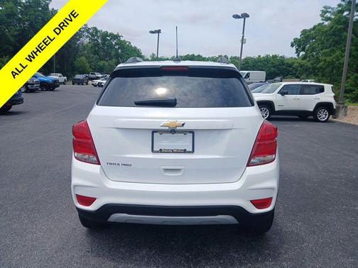 Summit White 2021 Chevrolet Trax LT