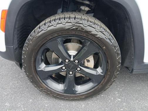 2022 Jeep Grand Cherokee Altitude