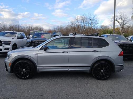 2020 Volkswagen Tiguan 2.0T SE R-Line Black 4MOTION