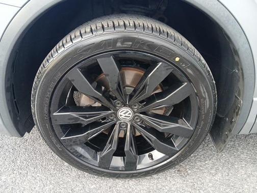 2020 Volkswagen Tiguan 2.0T SE R-Line Black 4MOTION