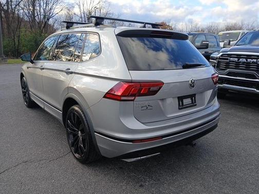 2020 Volkswagen Tiguan 2.0T SE R-Line Black 4MOTION