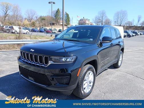 2025 Jeep Grand Cherokee Laredo
