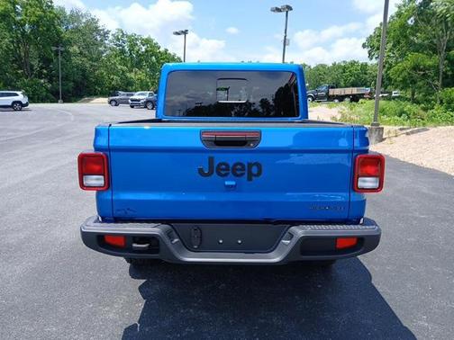 2025 Jeep Gladiator High Tide